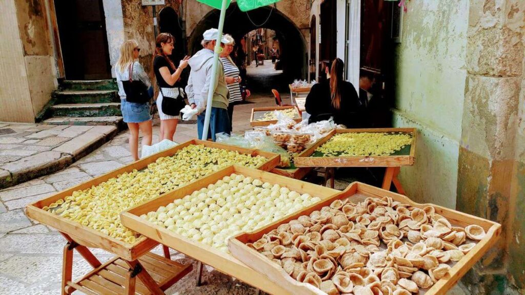 Italy: Off the Beaten Track in Abruzzo + Puglia: Pasta in Bari