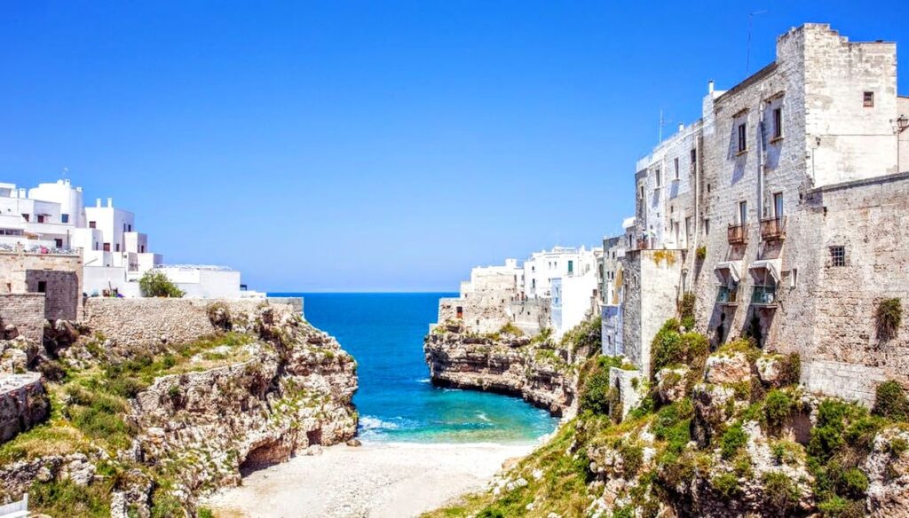 Italy: Off the Beaten Track in Abruzzo + Puglia: Polignano-a-mare